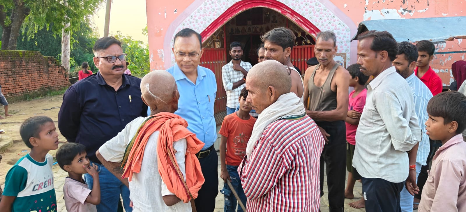 बलरामपुर: सीएमओ ने फत्तेजोत में स्वास्थ्य सेवाओं का जायजा लिया, नेत्र शिविर के निर्देश