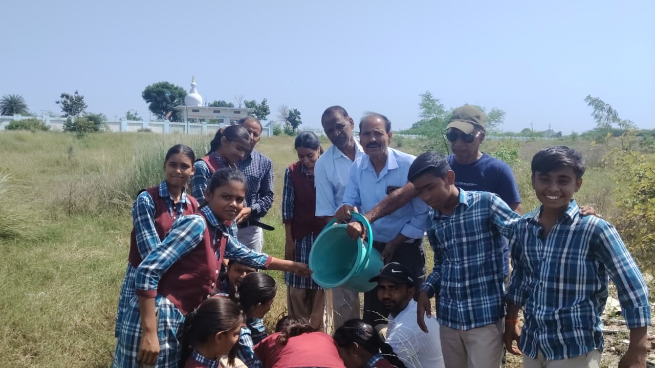 Sandipani Vidyalaya Launches Cleanliness Drive with Tree Plantation