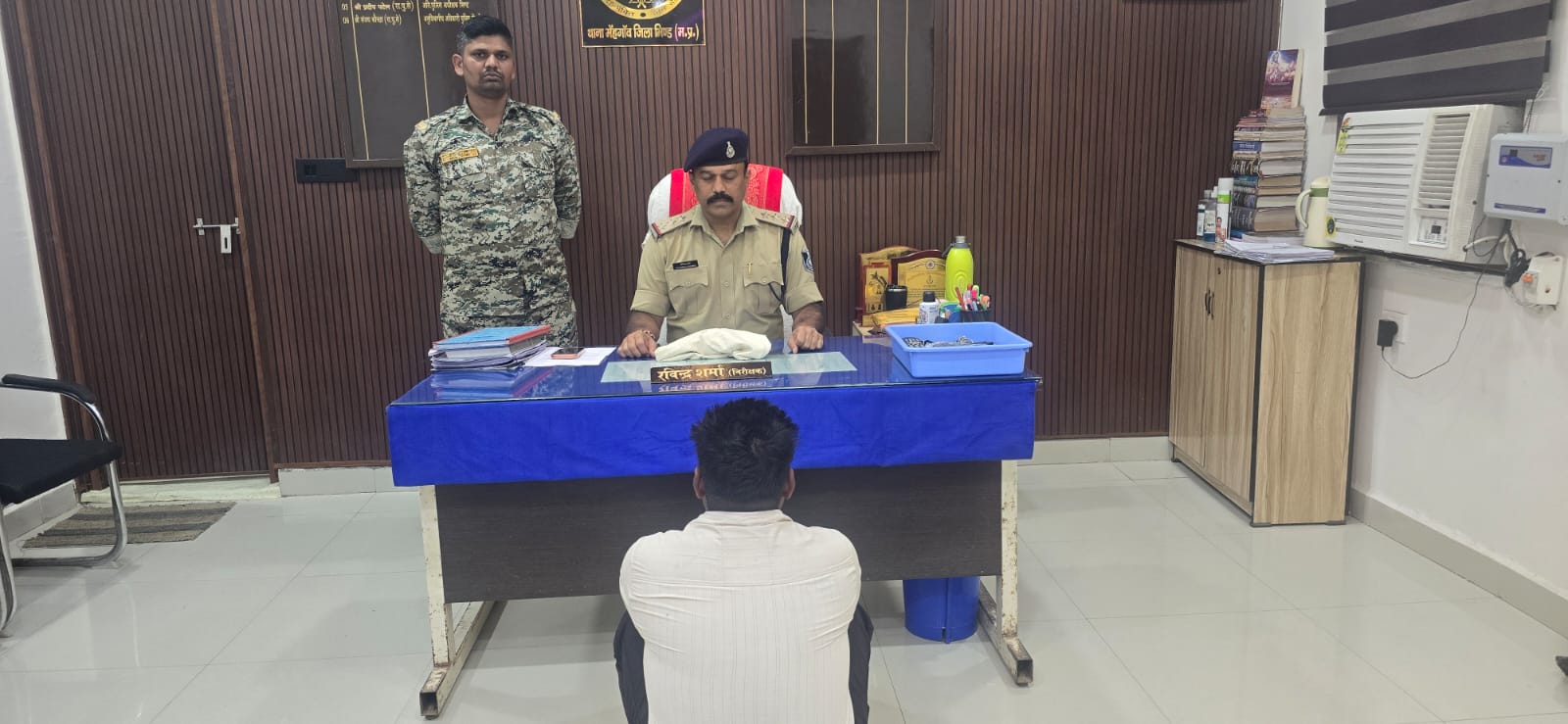 डेढ़ साल से फरार हत्यारोपी इनामी गिरफ्तार, अवैध कट्टा बरामद
