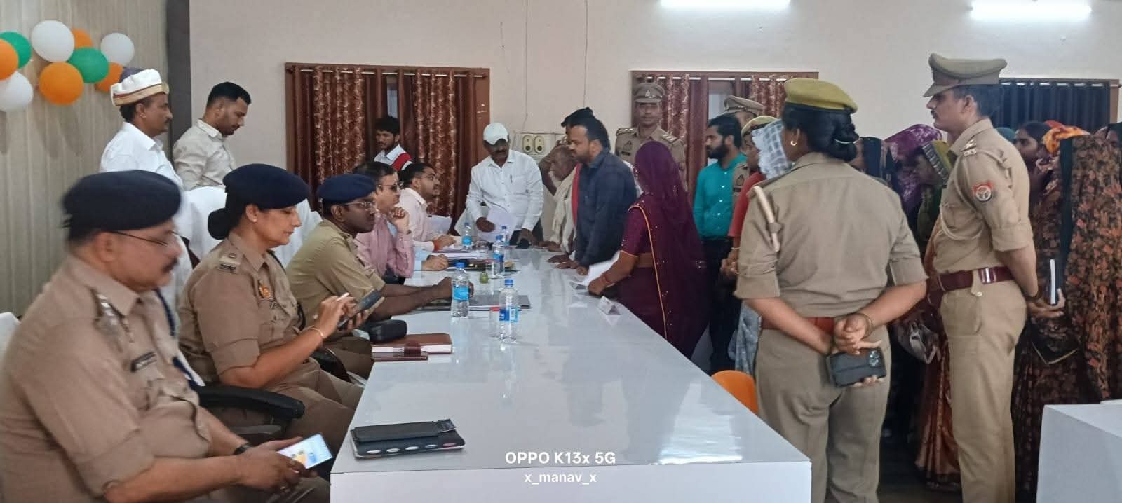 Charkhari Witnesses Sampurna Samadhan Diwas: Commissioner and DIG Hear Public Grievances