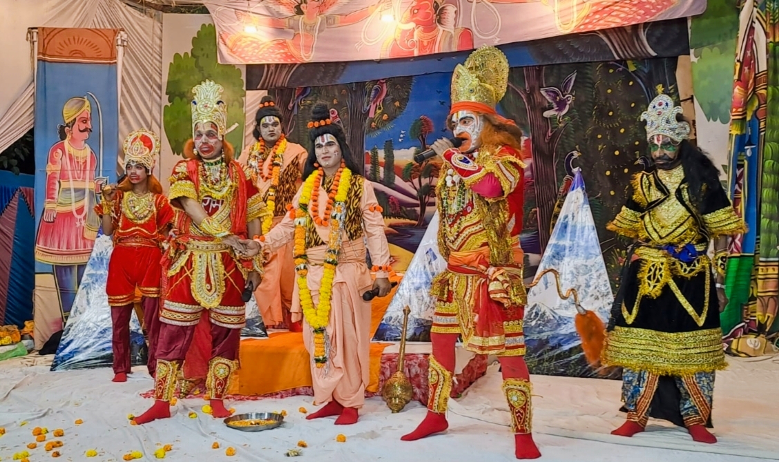 Shabri's Devotion and Valiant Bali's Slaying Dramatized in Guna's Ramlila