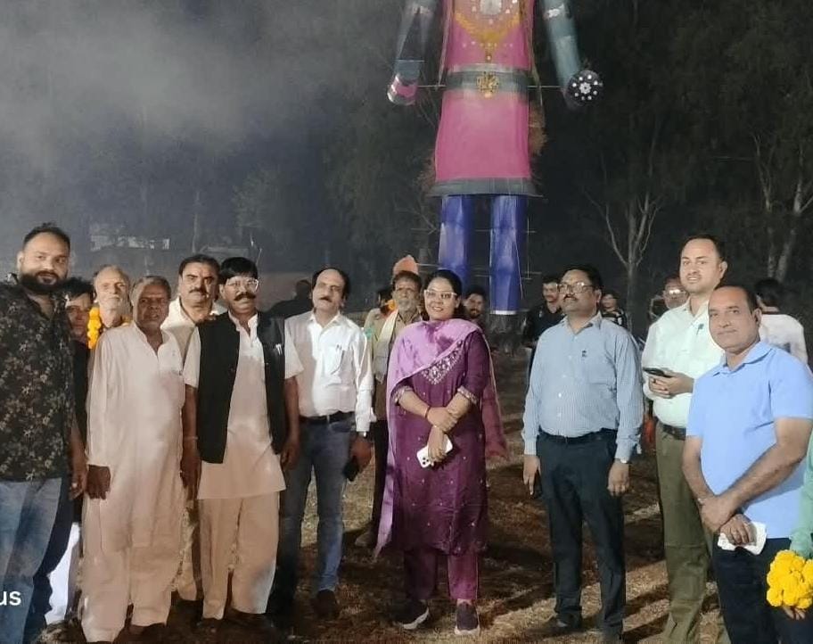 आरोन में विजयादशमी पर रावण दहन संपन्न, बुराई पर अच्छाई की जीत का उत्सव