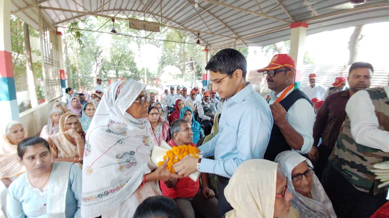Bhind Hosts Grand 'Veer Gatha' Program Honoring Ex-Servicemen and War Widows