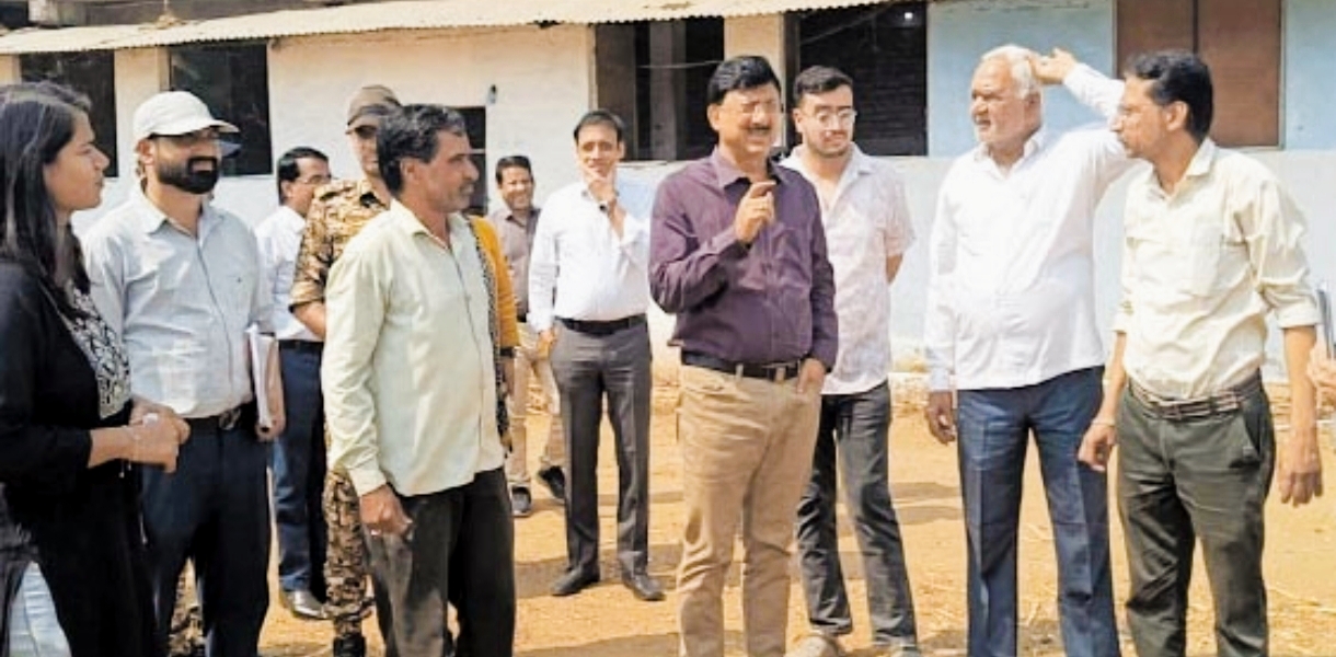 Collector Conducts Intensive Tour of Aaron, Inspects Ownership Camp