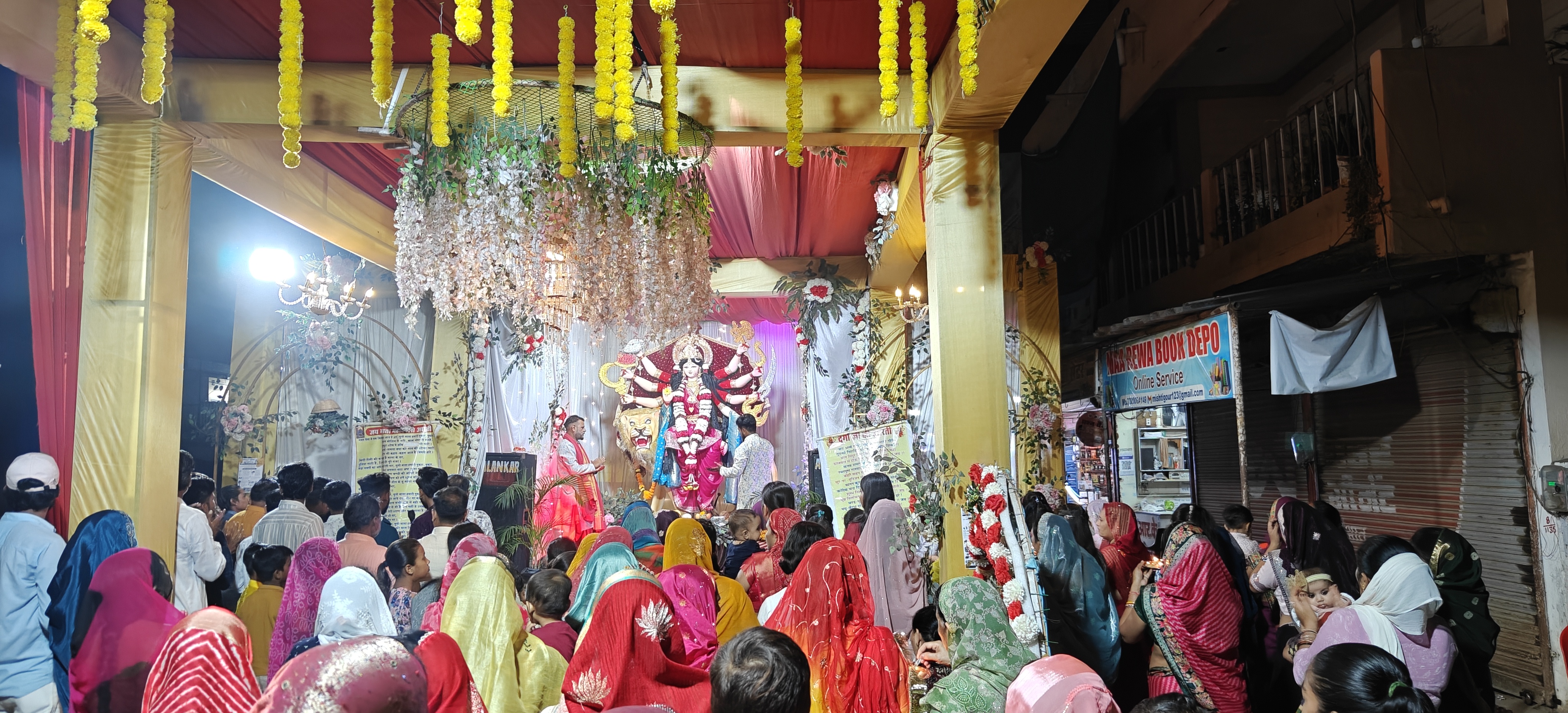 नर्मदापुरम में चैत्र नवरात्रि की अष्टमी पर मां भगवती की भव्य महाआरती संपन्न