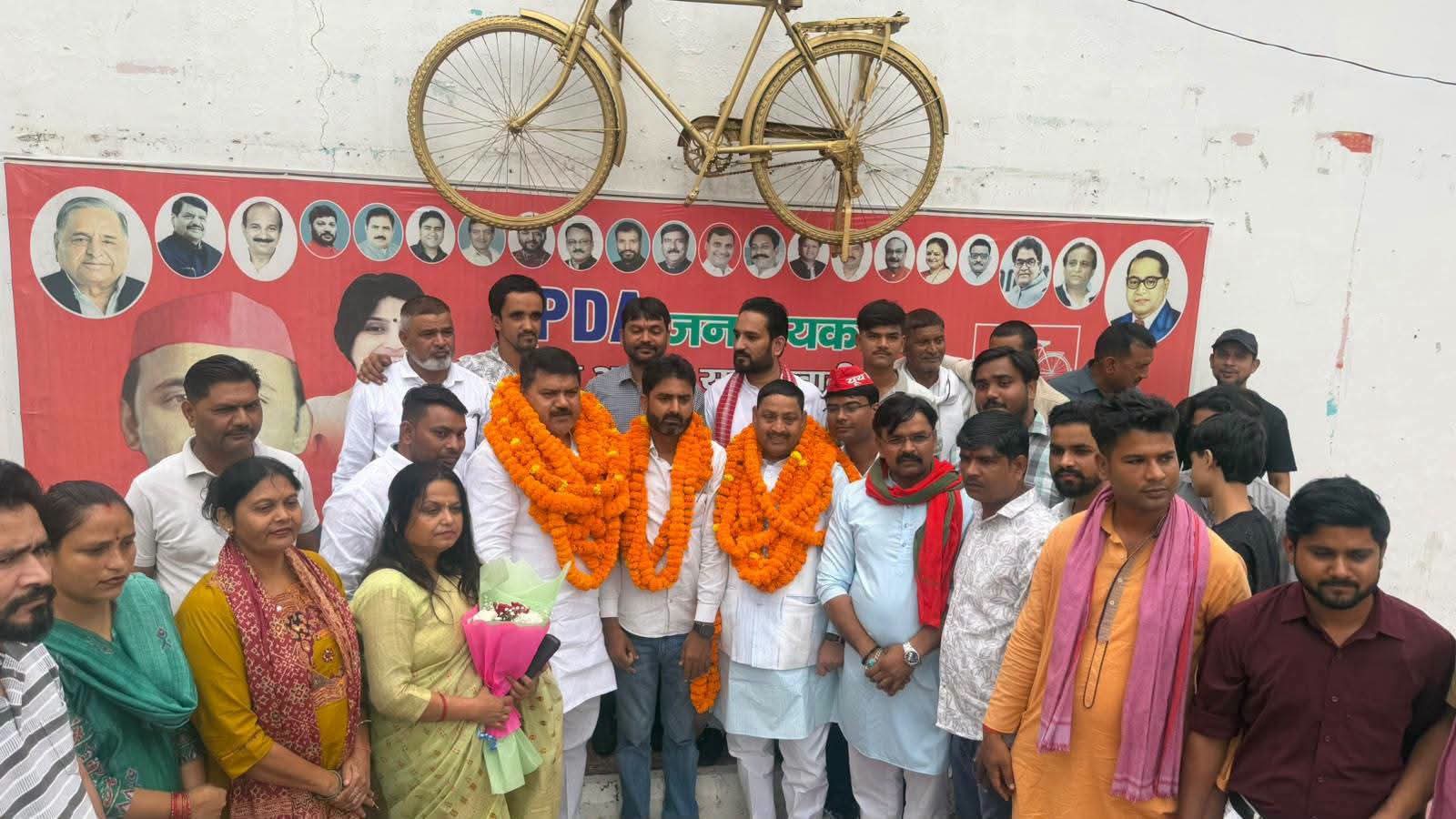 Former MPs Welcomed at Bareilly Samajwadi Party Office; Emphasis on Strengthening Organization