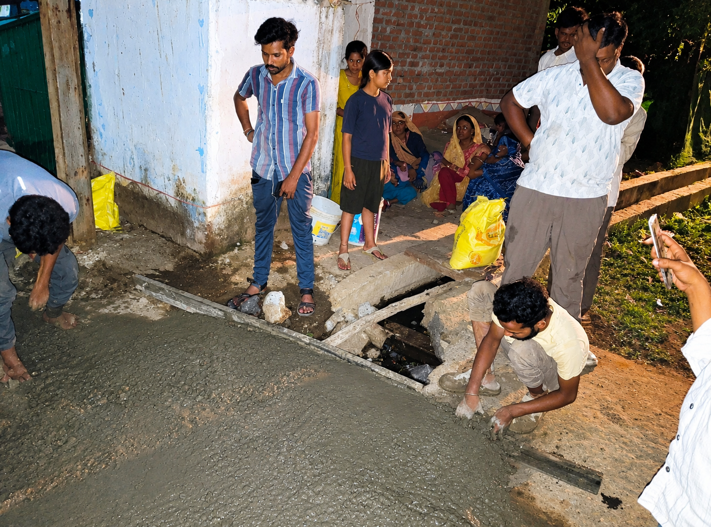 Three Years of Neglect: Guna Residents Fund and Build Their Own Culvert