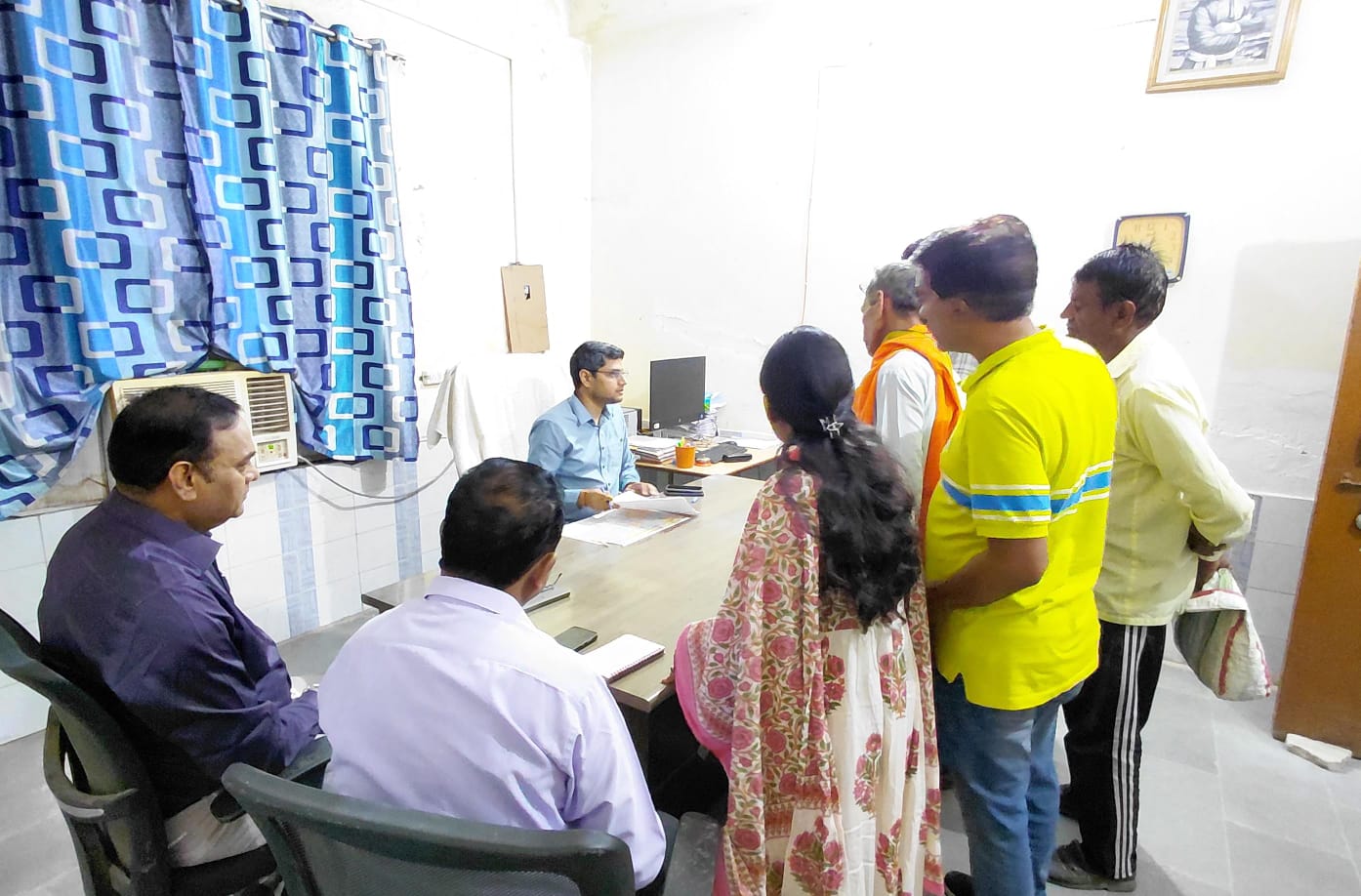 Bhind Public Grievance Hearing: Collector Addresses 110 Issues, Directs Swift Resolution