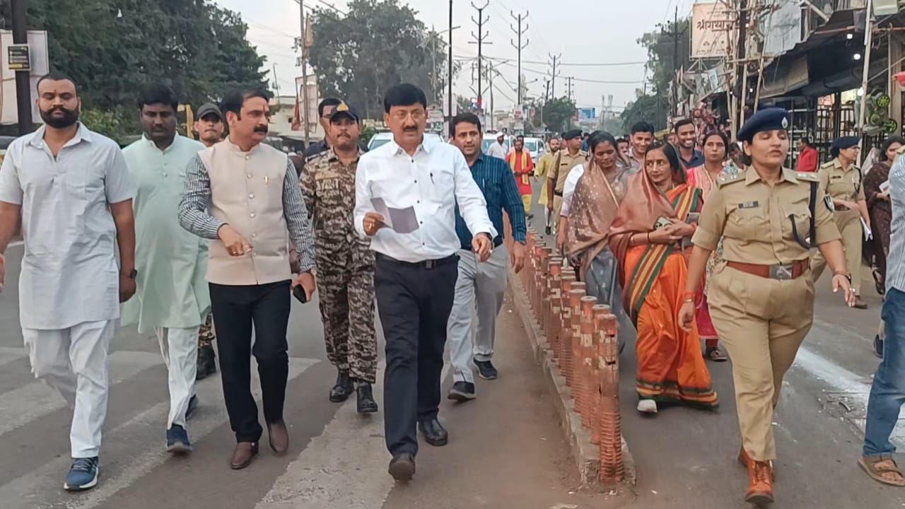 Guna: Collector and SP Take Charge, Officials Deployed to Improve Traffic
