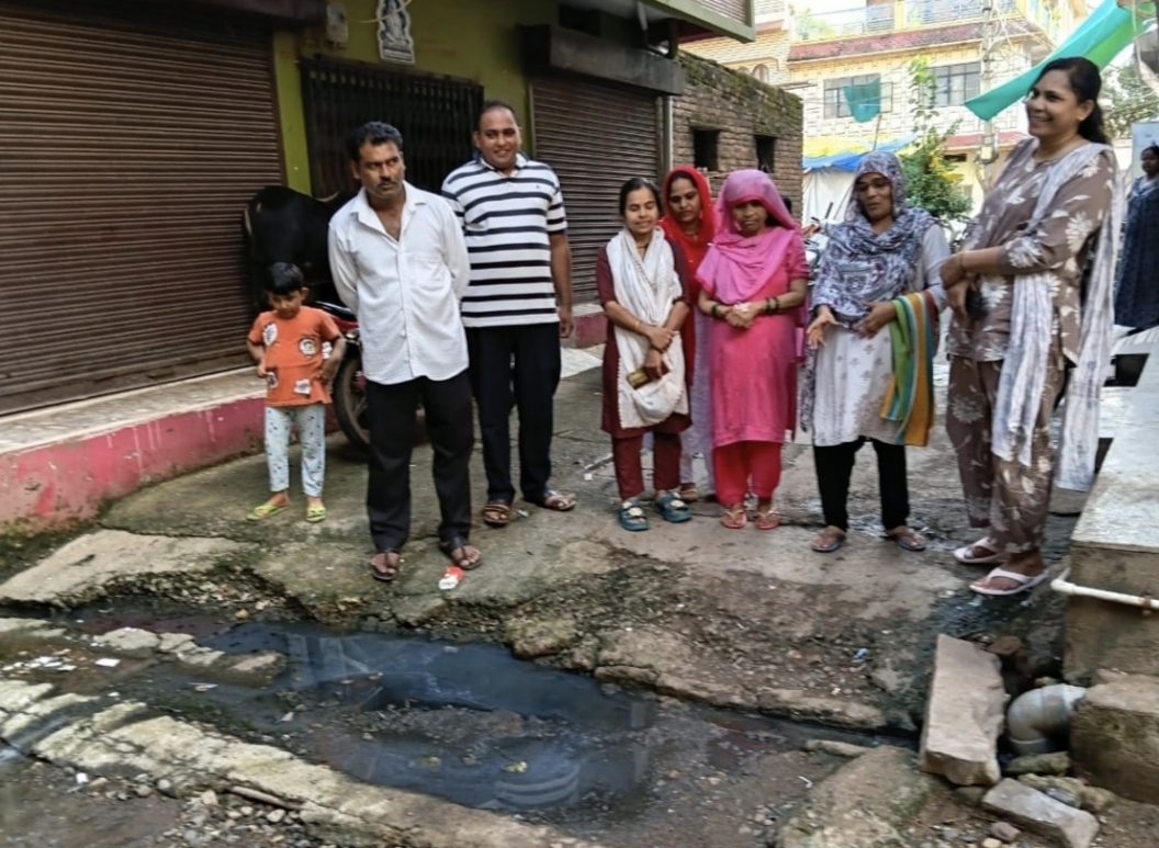 गुना: बोहरा कॉलोनी में गंदगी और जलभराव से बढ़ा बीमारियों का खतरा