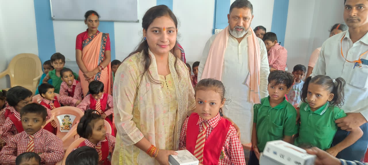 40 Specially-Abled Children in Balrampur Receive Hearing Aids, MR Kits, and Smart Canes