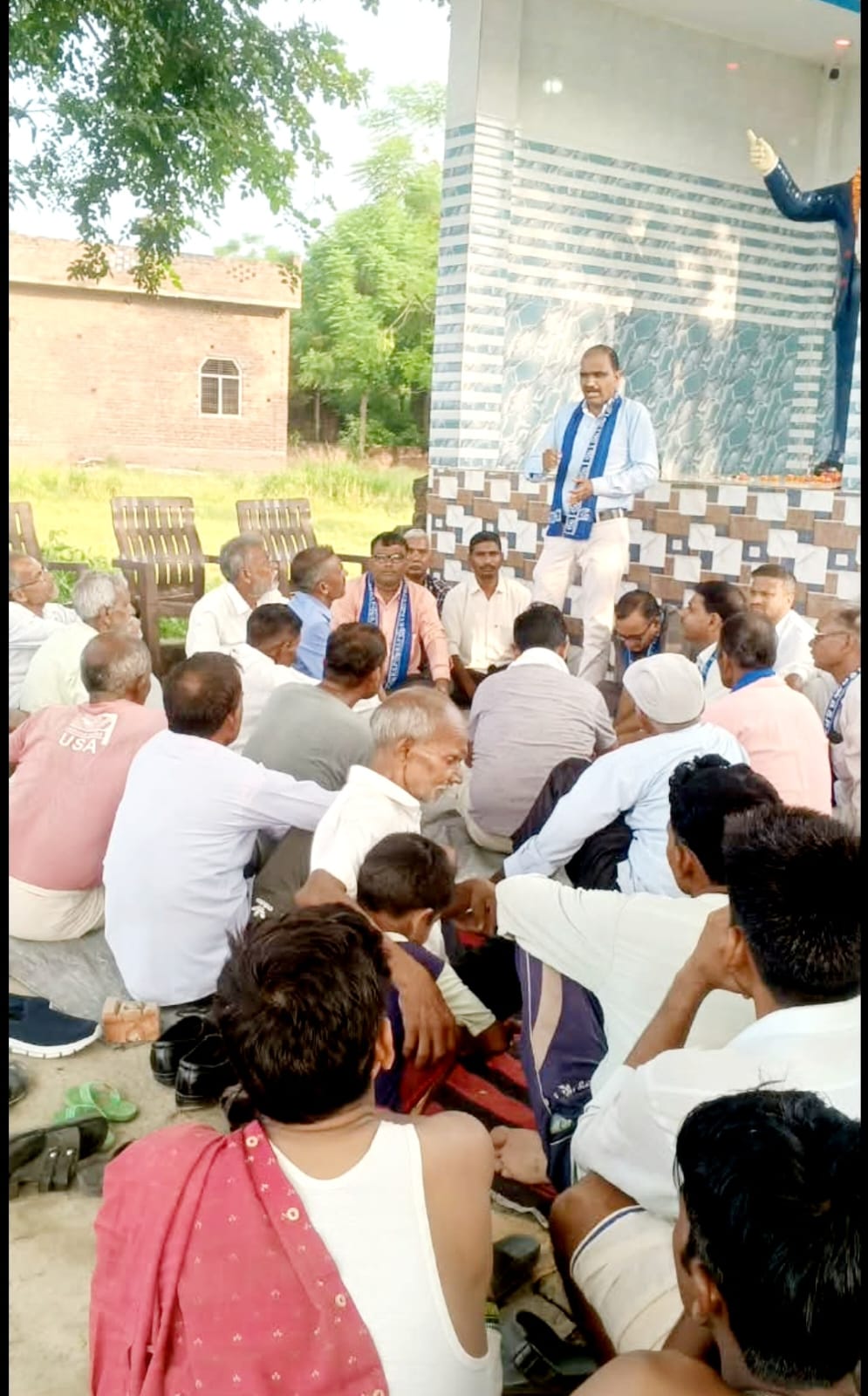 फर्रुखाबाद में बसपा की सेक्टर स्तरीय बैठक, 2027 चुनाव के लिए बूथों को मजबूत करने पर जोर