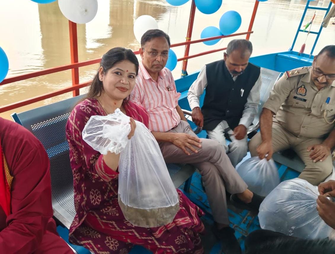 रामगंगा में एक लाख मछली अंगुलिकाओं का संचय, जलीय तंत्र को मिलेगा बल