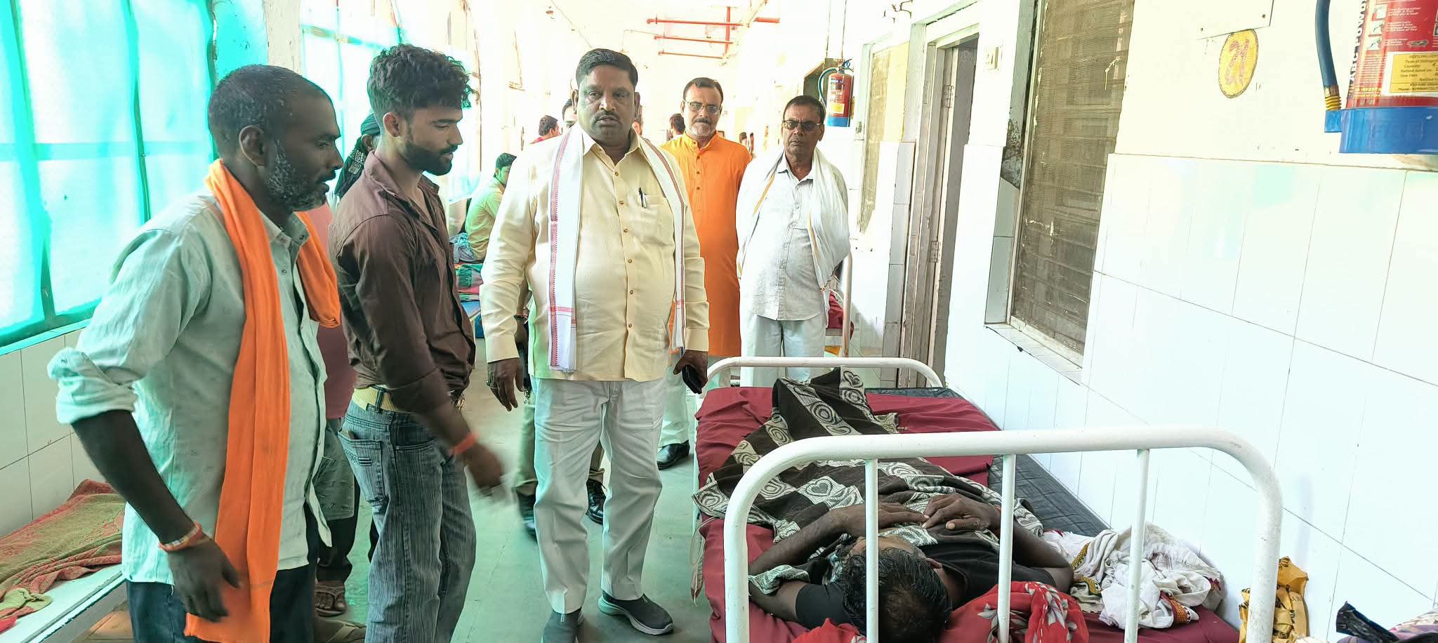 बलरामपुर सड़क हादसे में तीन की मौत, मुख्यमंत्री ने मुआवजे की घोषणा की