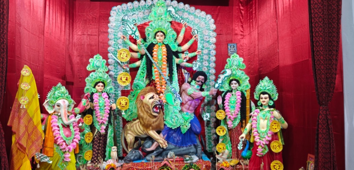 नर्मदापुरम में बंगाली परंपरा से दुर्गा पूजा का 31वां आयोजन