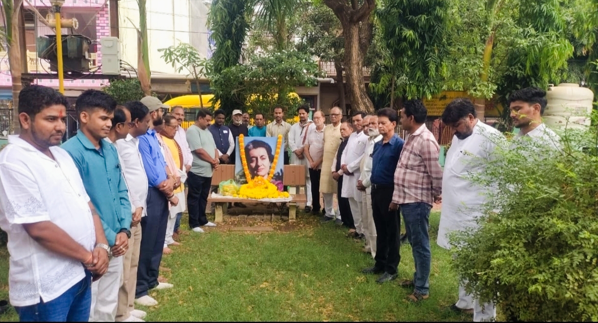 गुना में कांग्रेस ने इंदिरा गांधी को श्रद्धांजलि दी, पटेल के योगदान को याद किया