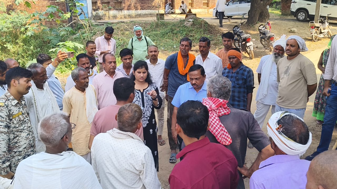 Action Taken Against Negligence in Schools and Panchayats in Bhind; Salary Withholding and Suspension Ordered