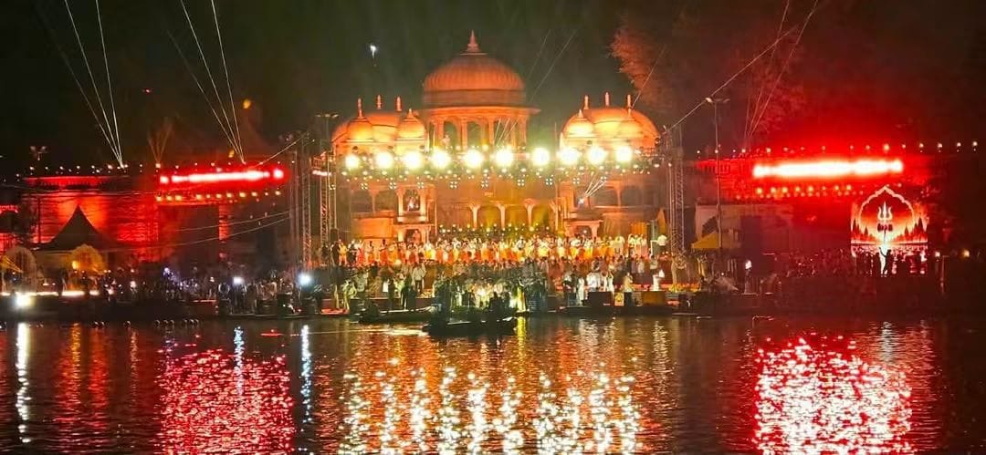 Ujjain's Shipra Riverbanks Glow with 3.3 Million Diyas, 'Seva Sankalp Abhiyan' Launched