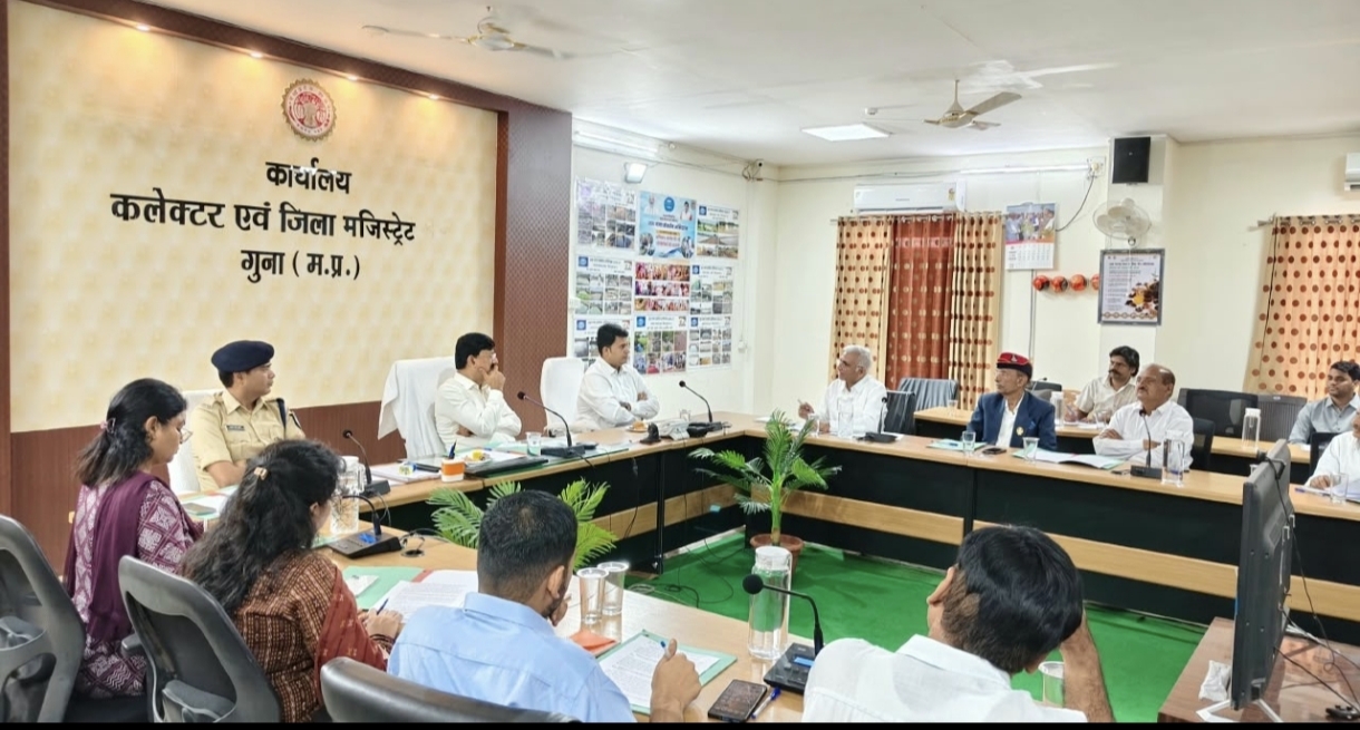 गुना में पूर्व सैनिकों को सुरक्षा में प्राथमिकता, कल्याण के मुद्दे पर बैठक