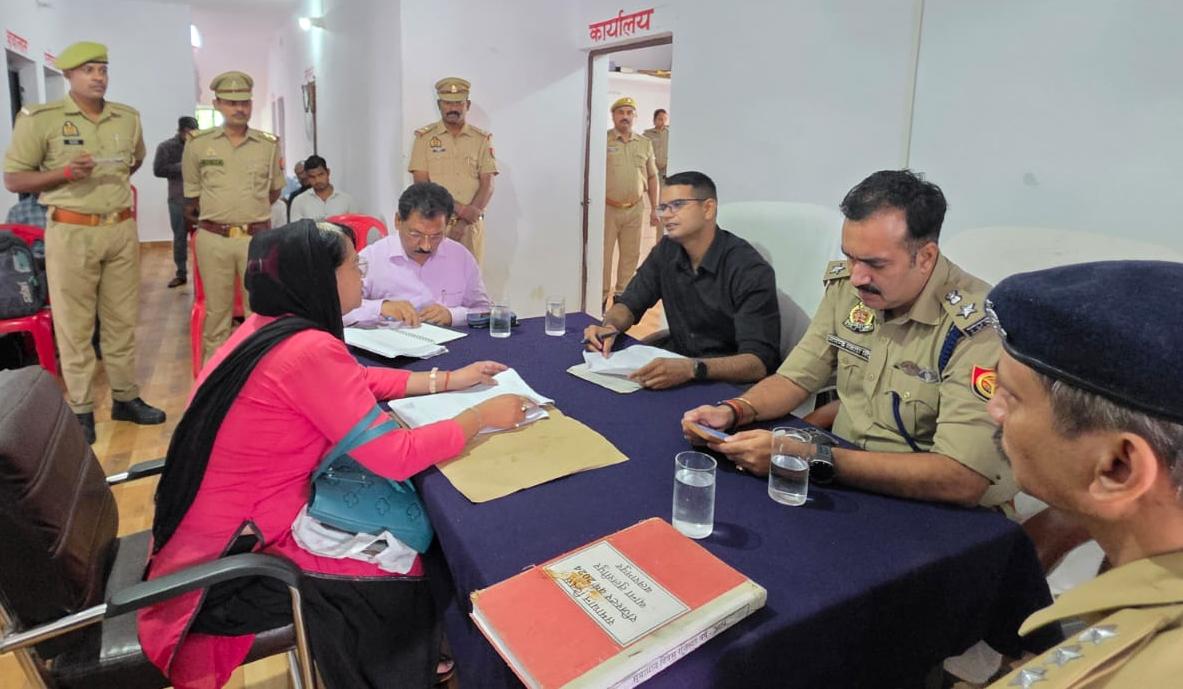 Tulsipur Samadhan Diwas: District Magistrate and SP Hear Grievances, Order Quality Resolution