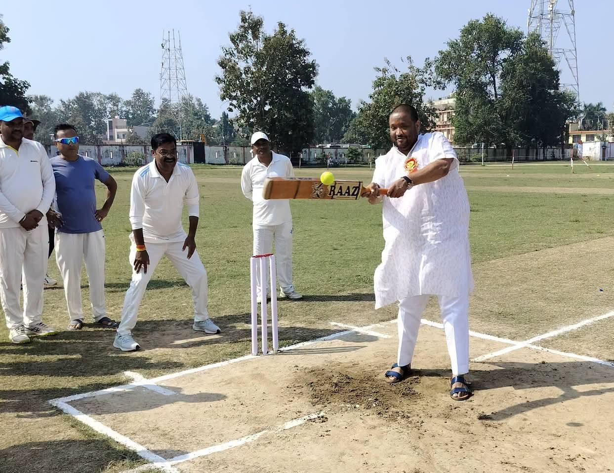 MLK Legend Tri-Series Kicks Off in Balrampur; India and India Legends Victorious