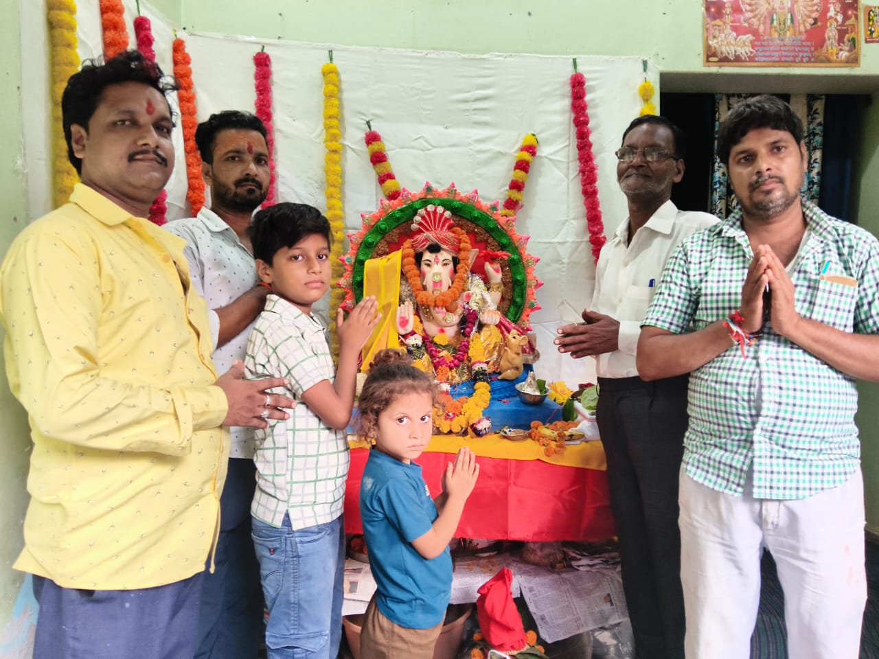 Farrukhabad Immersed in Ganesh Chaturthi Devotion: 'Ganpati Bappa Morya' Chants Echo at 250 Locations