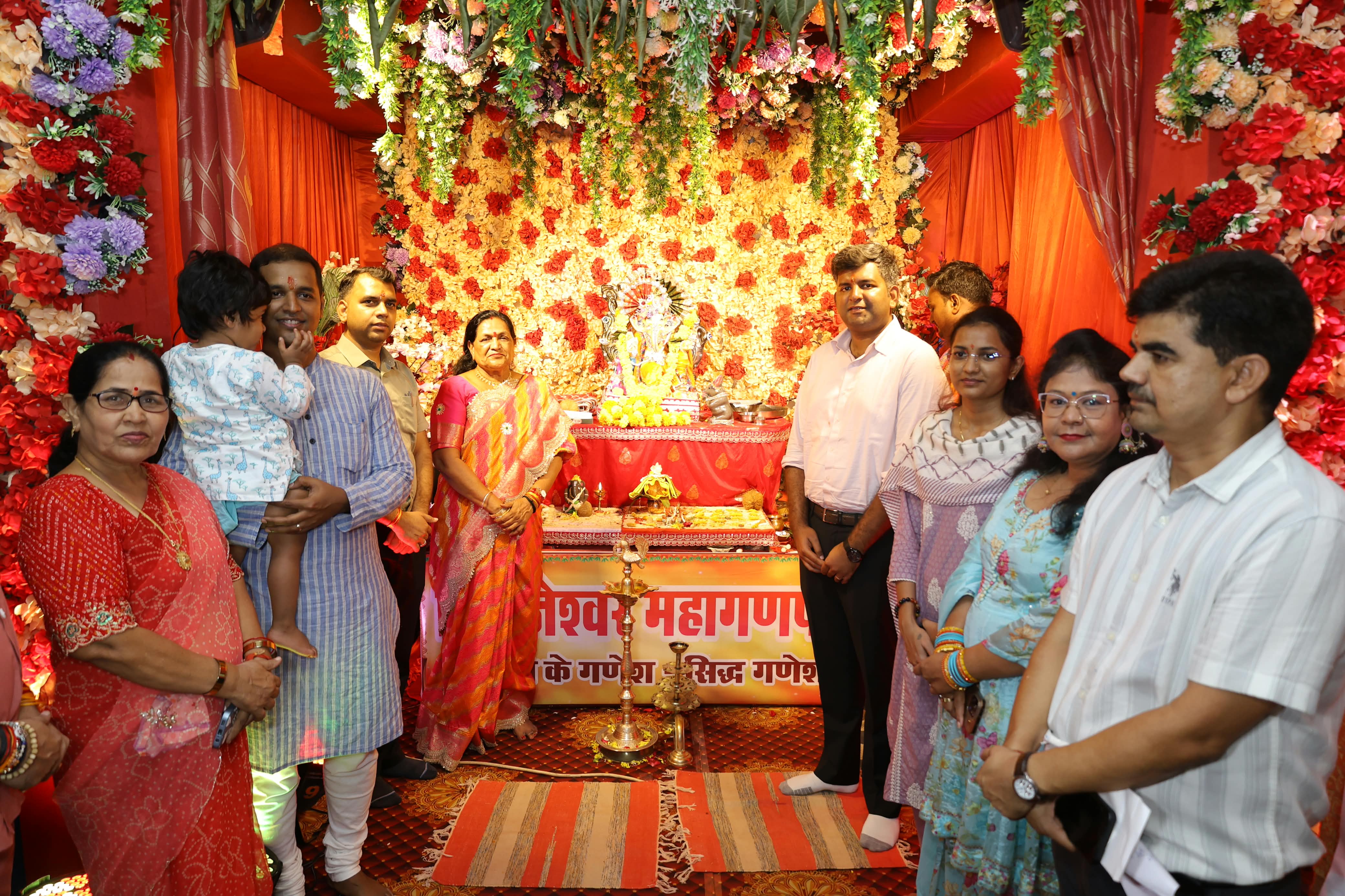 Rajya Sabha Member Maya Narolia Holds Grand Ganesh Puja, Prays for State's Prosperity