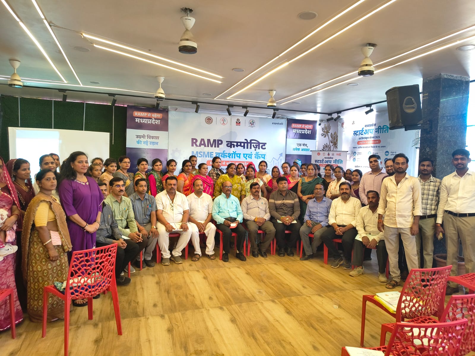 Damoh Implements AI-Powered E-Checkgates for Mineral Transport; Entrepreneurs Trained on New System