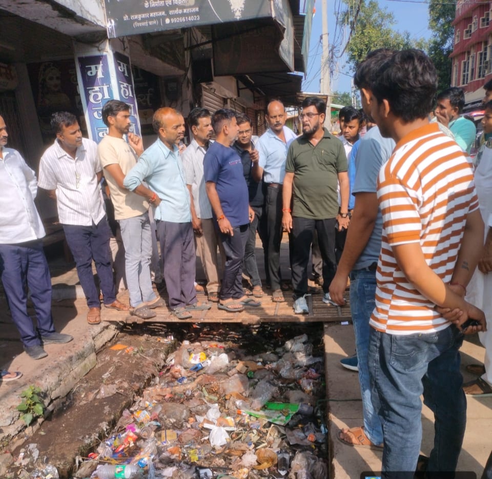 Bhind Municipality Launches Strict Anti-Encroachment Drive, Warns Shopkeepers