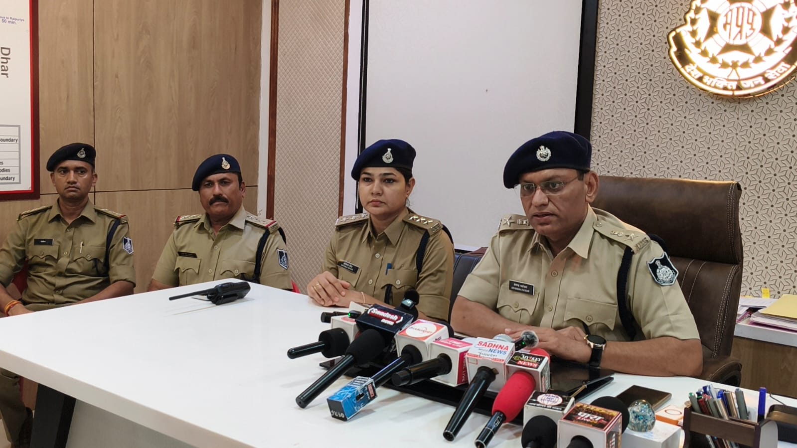 Jhabua Police Busts Illegal Ganja Cultivation, Seizes 99 Quintals