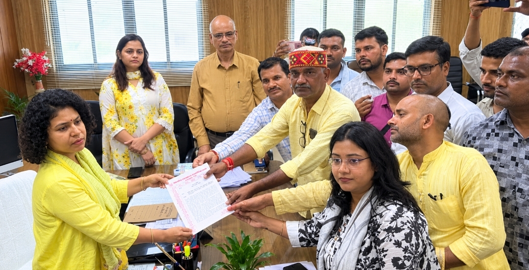 Journalists' Union Submits Memorandum to CM Demanding Security and Respect